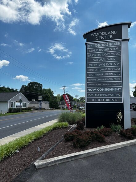 More Photos Of 93-117 Mayo Rd, Edgewater Storefront For Lease