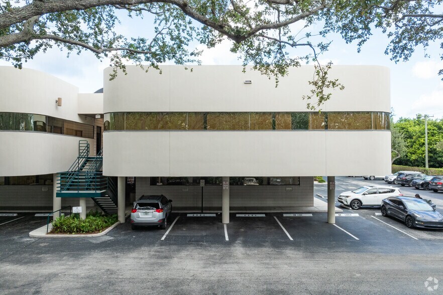 More Photos Of 1050 NW 15th St, Boca Raton Medical For Lease