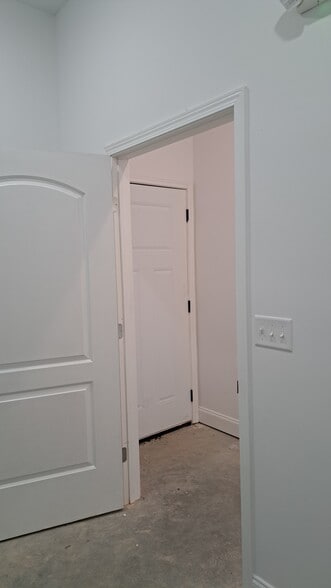 More Photos Of 29 Dorton Way, Crossville Light Distribution For Sale