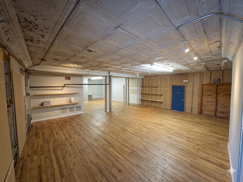 More Photos Of 308 N Main St, Mount Airy Storefront Retail Office For Sale