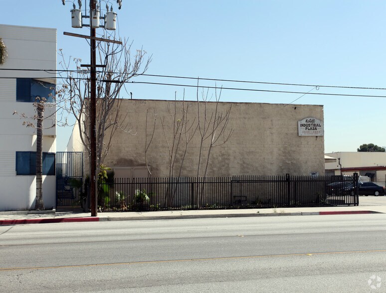 More Photos Of 2630-2644 Durfee Ave, El Monte Warehouse For Lease