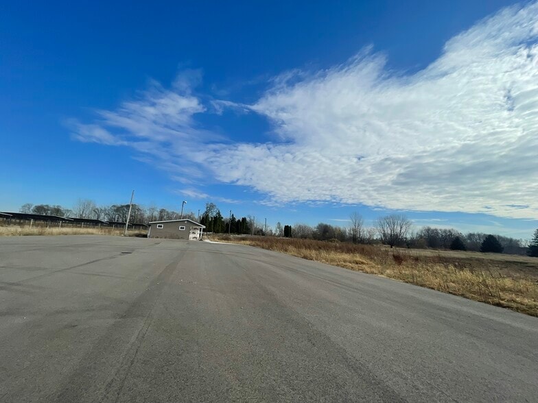 More Photos Of 2770 S Centerville Rd, Sturgis Golf Course Driving Range For Sale