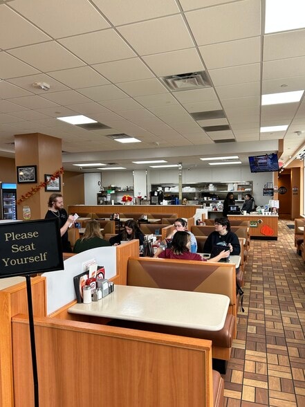 More Photos Of 5151 Anthony Wayne Dr, Detroit Light Distribution For Sale