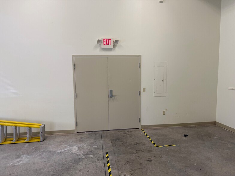 More Photos Of 2777 Prairie Dr, River Falls Office For Sale