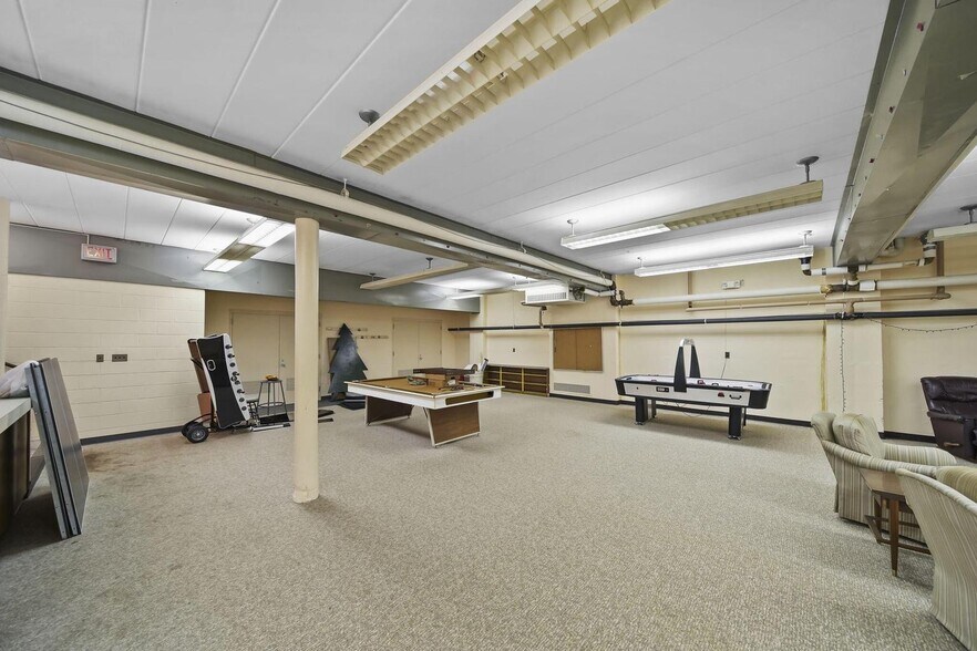 More Photos Of 201 S Jackson St, Jackson Specialty For Sale