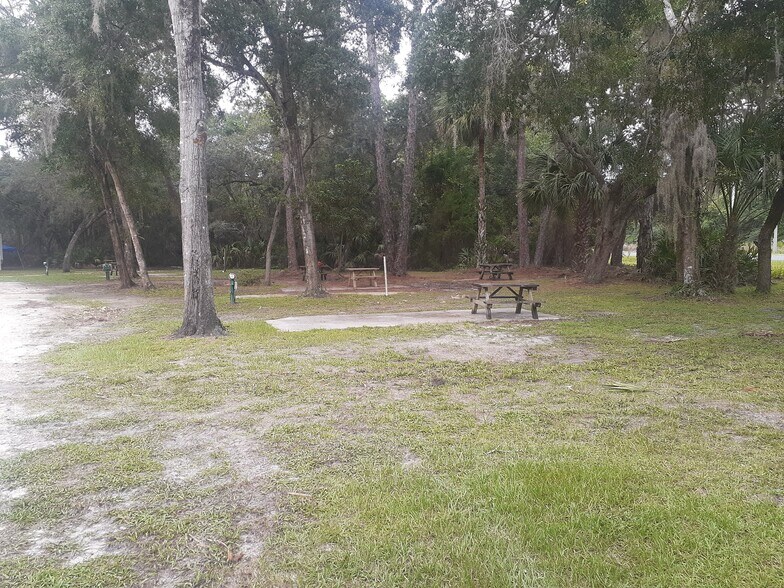 More Photos Of 11951 SW Shiloh Rd, Cedar Key Trailer Camper Park For Sale