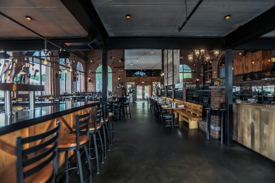 More Photos Of 88-110 Rondout Landing, Kingston Restaurant For Sale