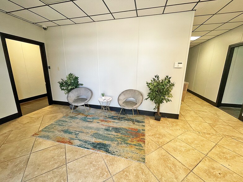 More Photos Of 3315 Demetropolis Rd, Mobile Office For Sale