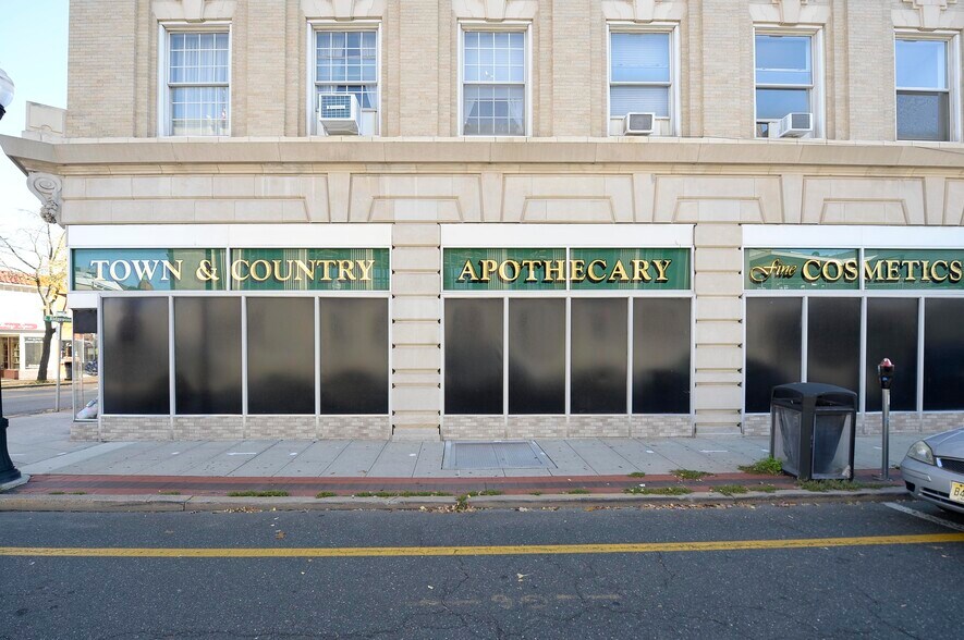 More Photos Of 66 E Ridgewood Ave, Ridgewood General Retail For Lease