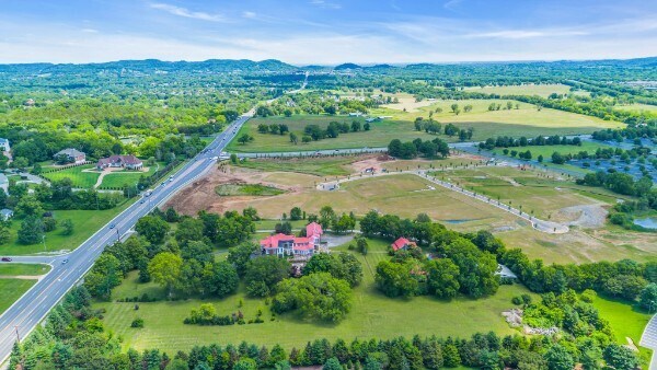 More Photos Of 1112 Franklin Rd, Brentwood Specialty For Sale