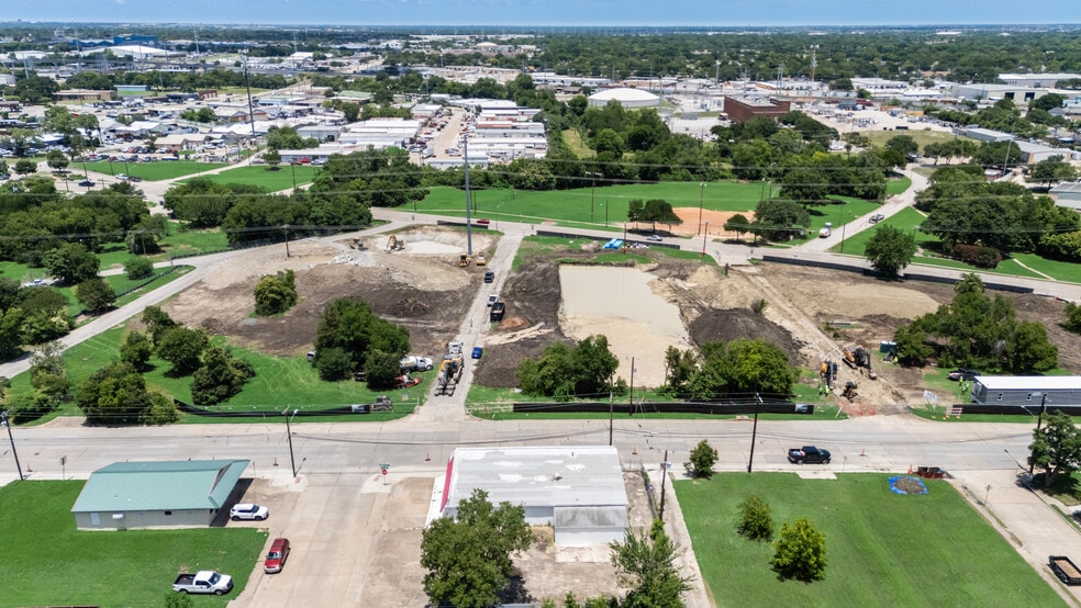 More Photos Of 500 Ford St, Garland Storefront For Sale