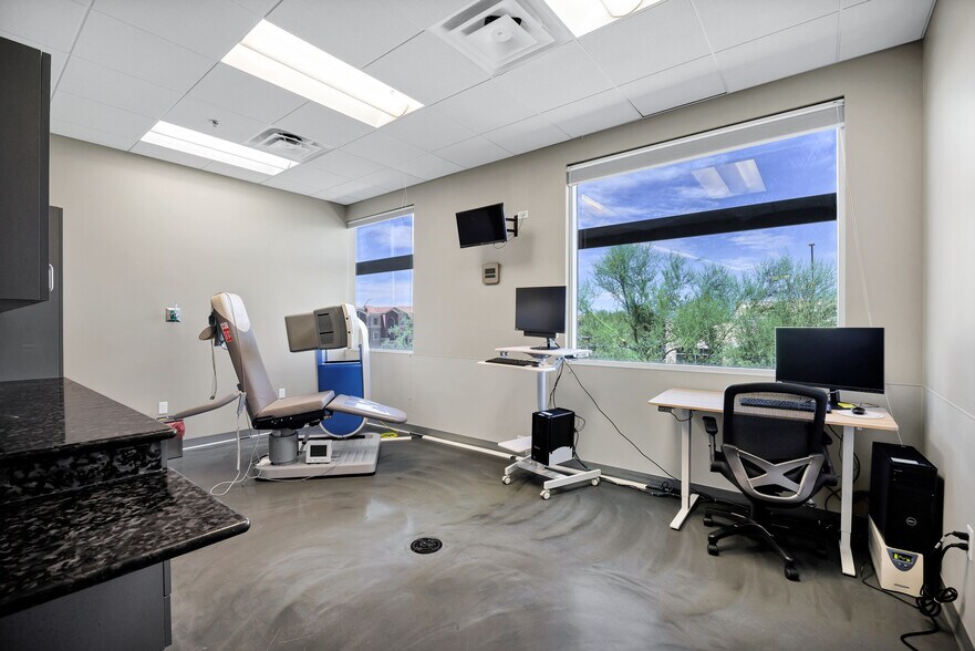 More Photos Of 7010 E Chauncey Ln, Phoenix Medical For Sale