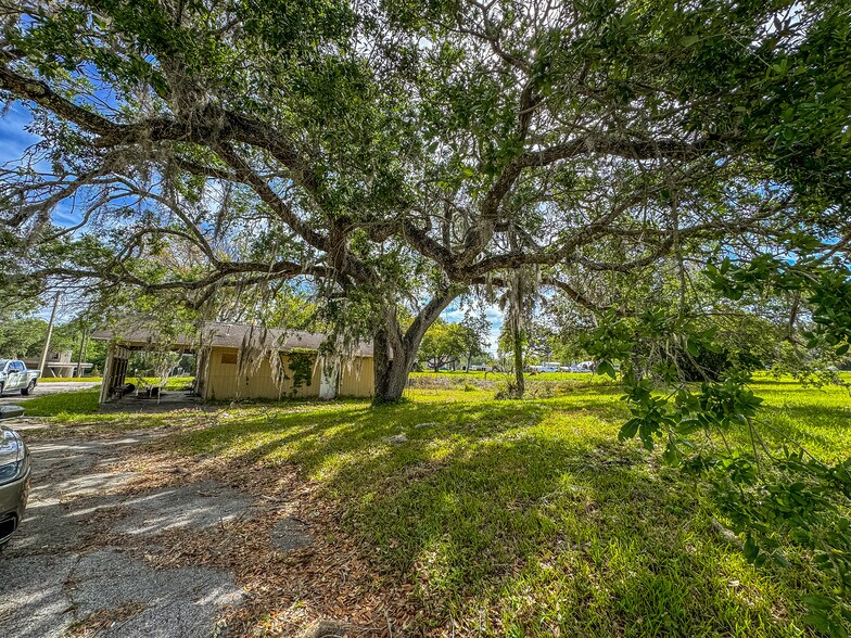 More Photos Of 615 Old Hospital Dr, Brooksville Land For Sale