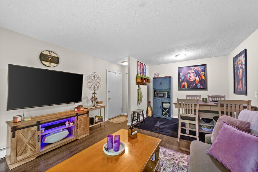 More Photos Of 5216 E Lake Rd, Sheffield Lake Apartments For Sale