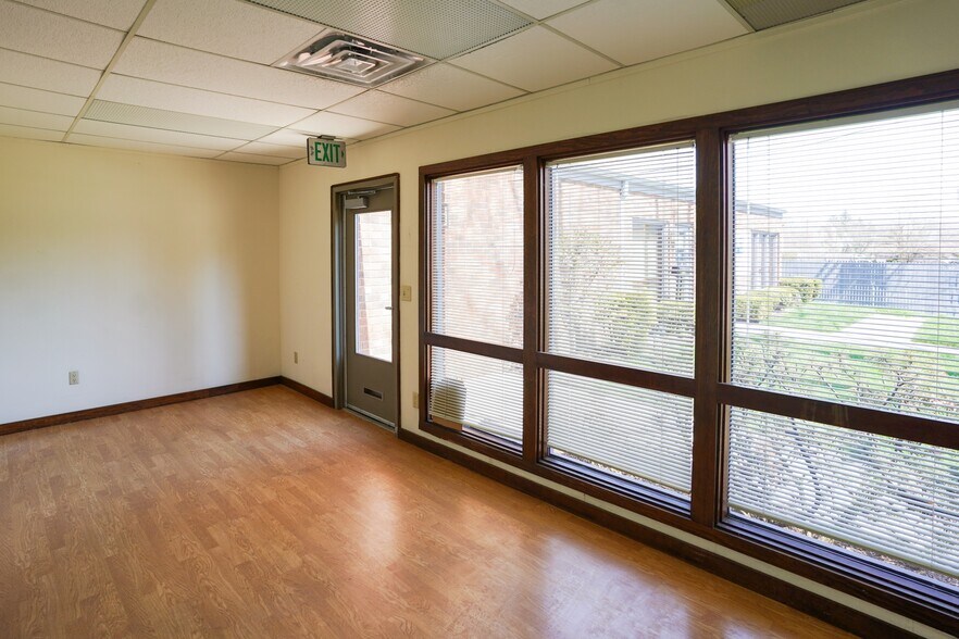 More Photos Of 3401 Lake Ave, Fort Wayne Office For Lease