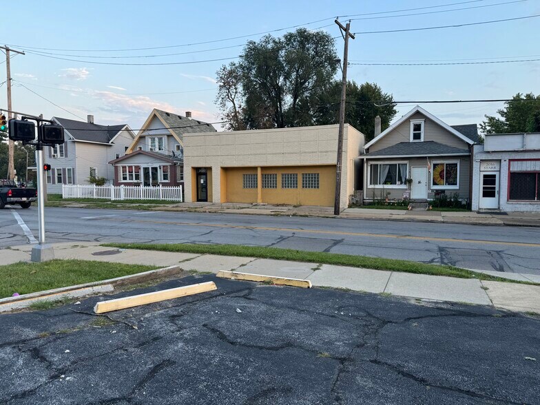 Primary Photo Of 2020 Starr Ave, Toledo Medical For Lease