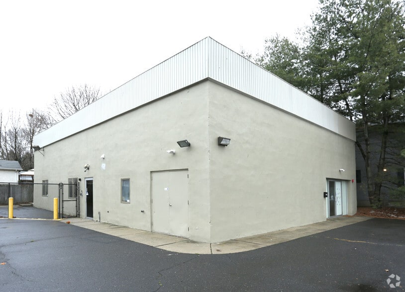 More Photos Of 1202 S Olden Ave, Hamilton Office For Sale