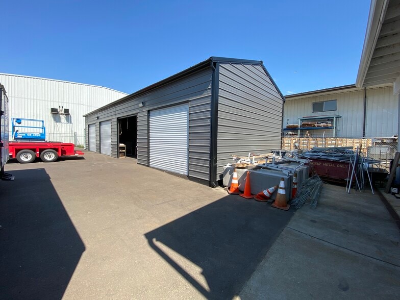 More Photos Of 750 SW Bailey Ave, Hillsboro Manufacturing For Lease