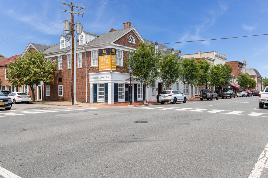 Primary Photo Of 1001 Charles St, Fredericksburg Loft Creative Space For Lease