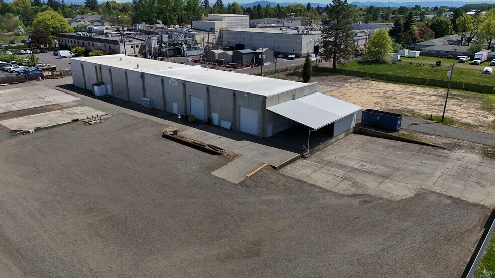 More Photos Of 250 Queen Ave SW, Albany Warehouse For Sale