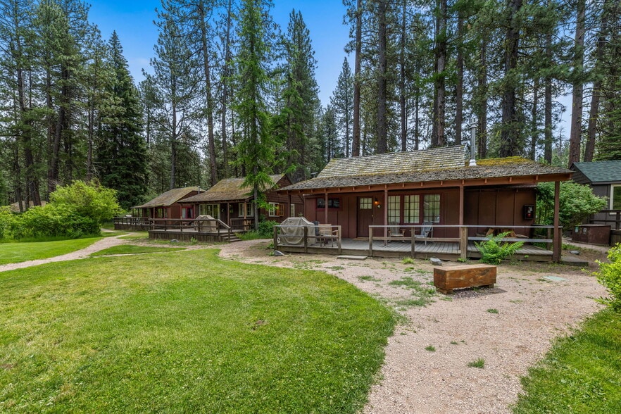 More Photos Of 13375 SW Forest Service Rd, Camp Sherman Hotel For Sale