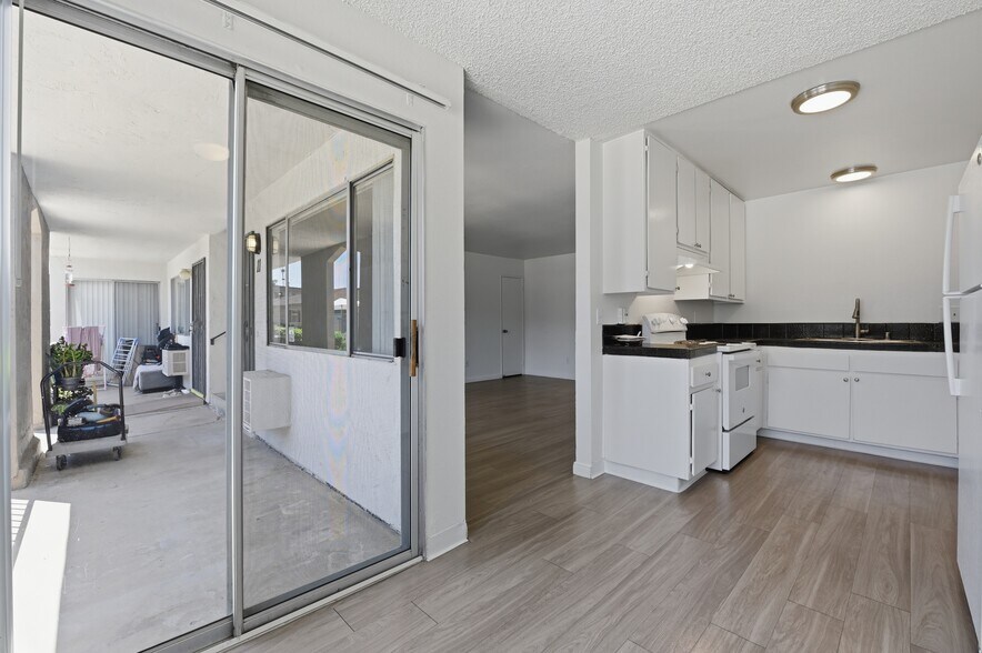 More Photos Of 444 Graves Ave, El Cajon Apartments For Sale
