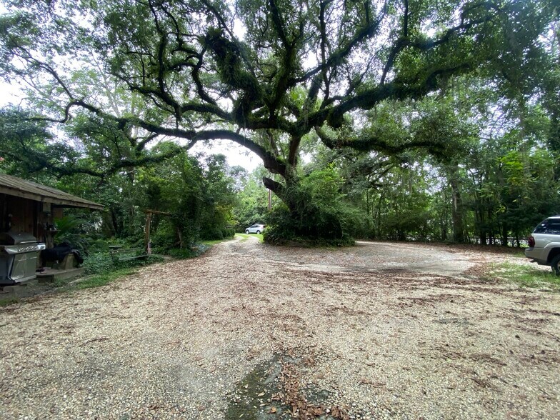 More Photos Of 306 E Doty Ave, Summerville Land For Sale