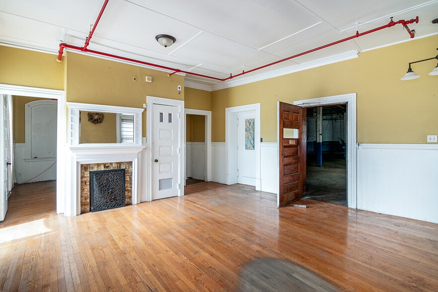 More Photos Of 248 Pine St, Pawtucket Warehouse For Sale