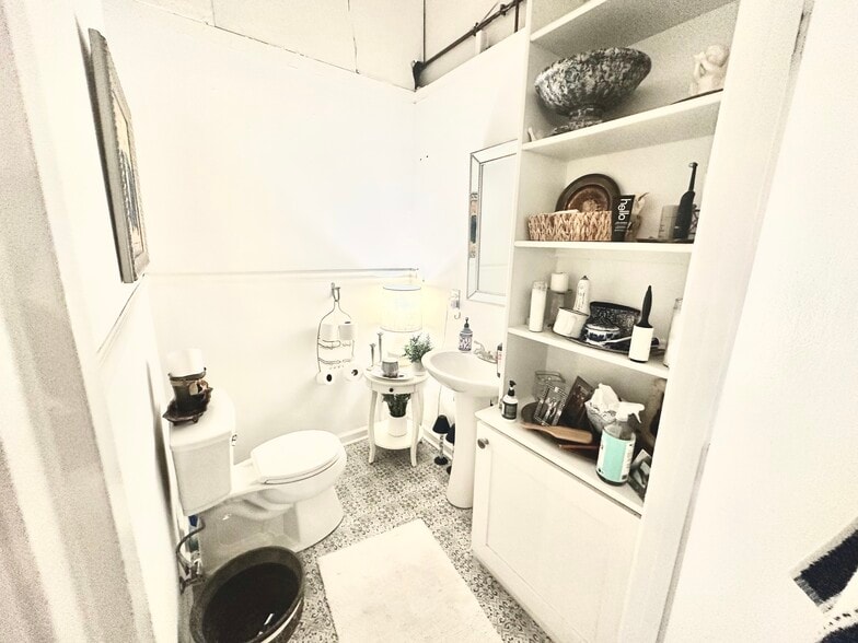 More Photos Of 296 White Bridge Pike, Nashville Loft Creative Space For Lease