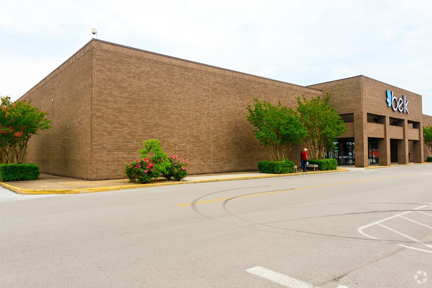 More Photos Of 271 Northgate Mall, Chattanooga Unknown For Lease