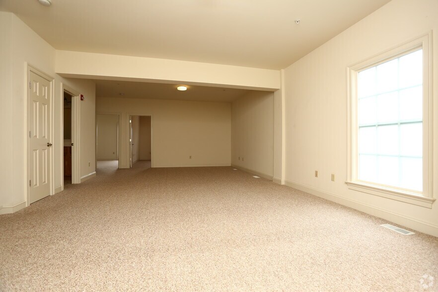 More Photos Of 1005 Heathercroft Cir, Crozet Apartments For Lease