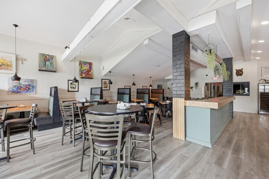 More Photos Of 453 Center St, Lewiston Restaurant For Sale