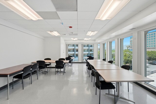 More Photos Of 2727 W Alameda Ave, Burbank Medical For Sale
