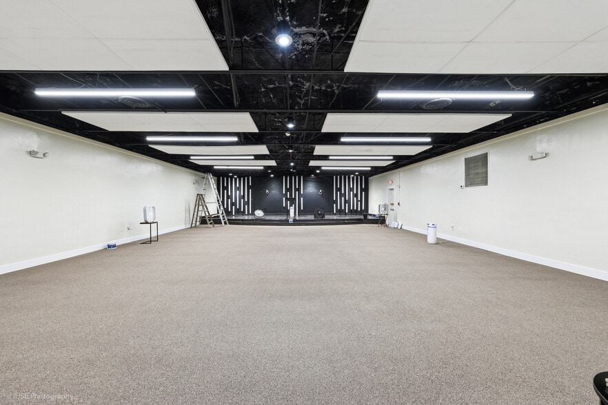 More Photos Of 680 Superior St, Opa-locka Lodge Meeting Hall For Sale