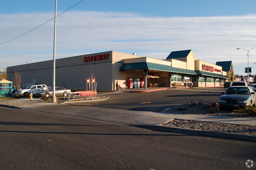 601 S Pioneer Way, Moses Lake, WA 98837 Retail For Lease
