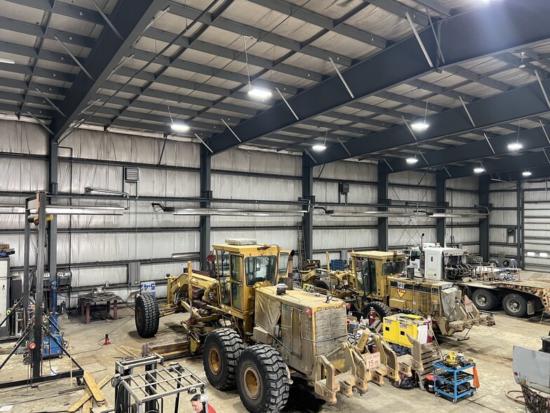 More Photos Of 10661 231 St NW, Edmonton Warehouse For Sale
