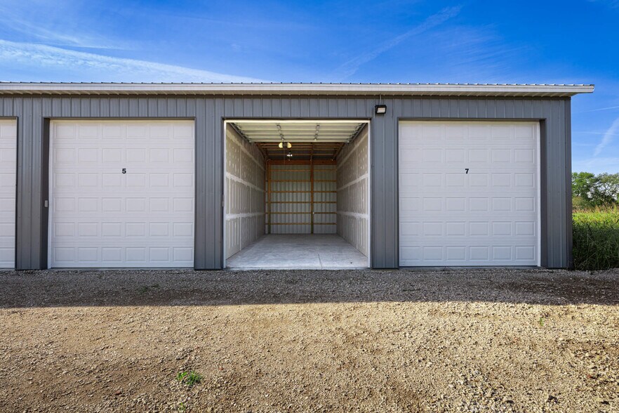 More Photos Of 6404 Trenton Franklin Rd, Middletown Self Storage For Sale