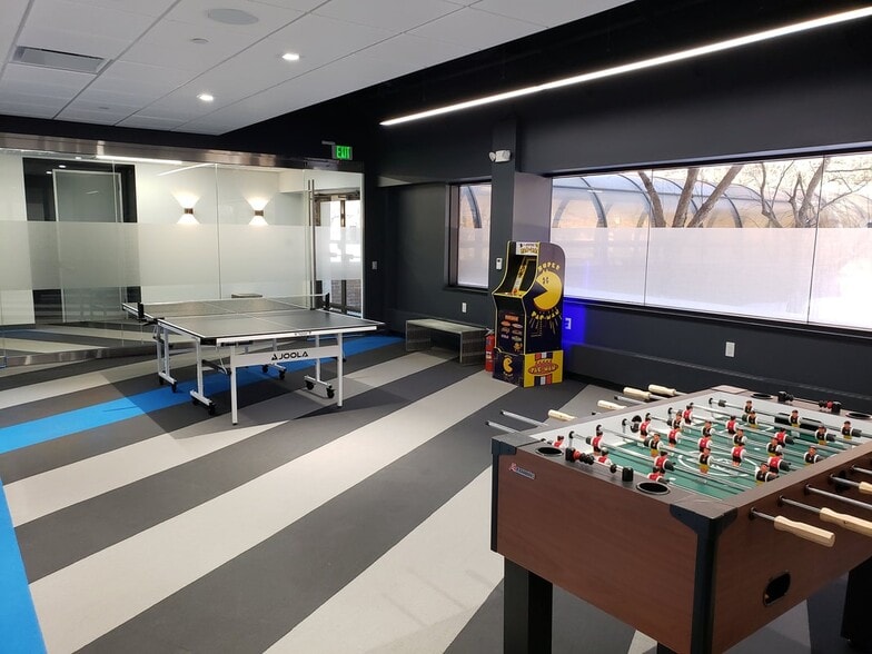 More Photos Of 10 Independence Blvd, Warren Office For Lease