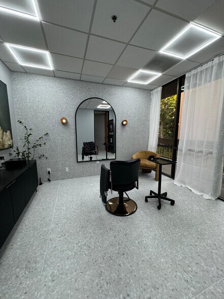 More Photos Of 1601 Dove St, Newport Beach Medical For Lease