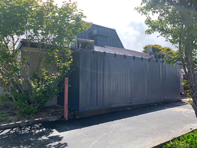 More Photos Of 470 S Roosevelt Dr, Seaside Freestanding For Sale