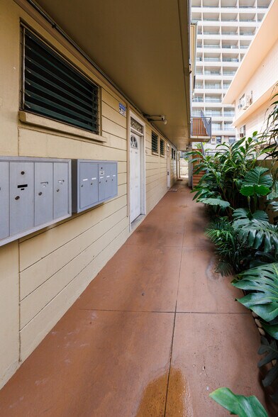 More Photos Of 254 Kaiulani Ave, Honolulu Apartments For Sale