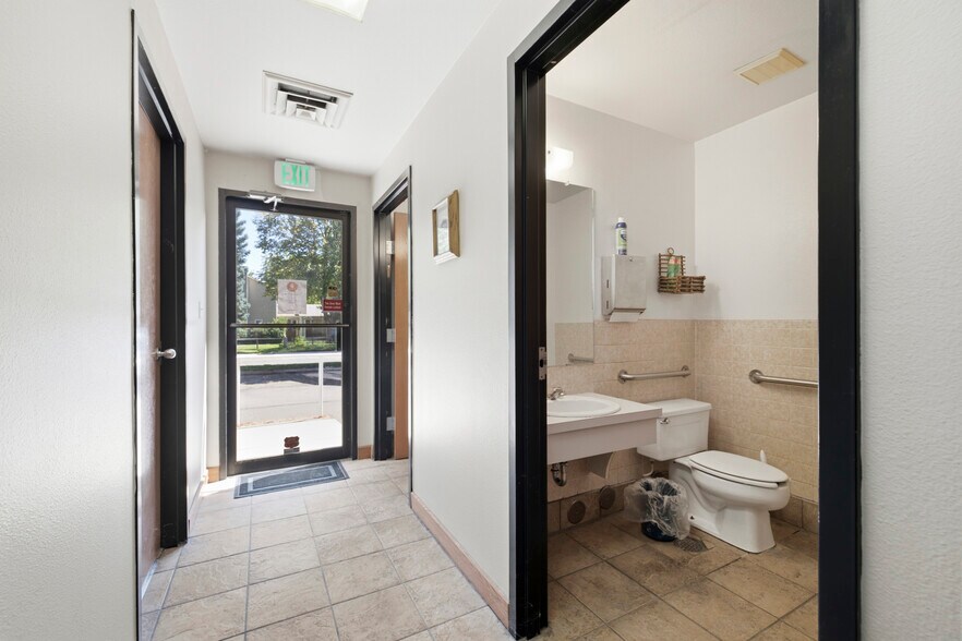 More Photos Of 2821 Remington St, Fort Collins Office For Sale