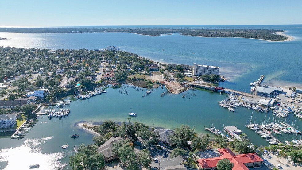 More Photos Of 220 Mckenzie Ave, Panama City Office For Sale