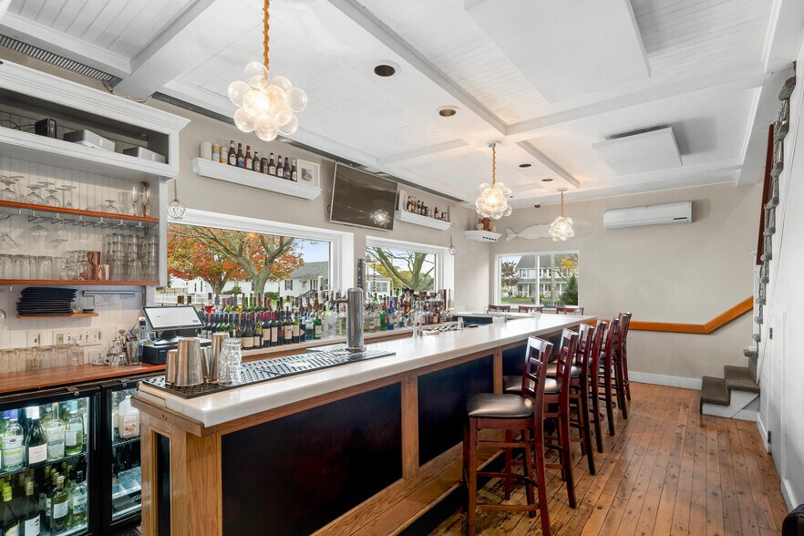 More Photos Of 15 Point Rd, Portsmouth Restaurant For Sale