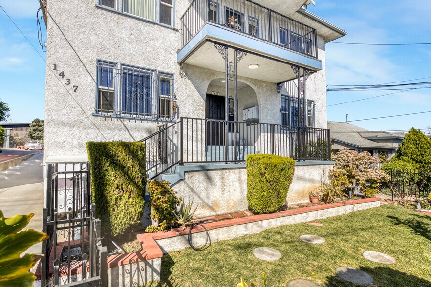 More Photos Of 1437 Lucile Ave, Los Angeles Multifamily For Sale