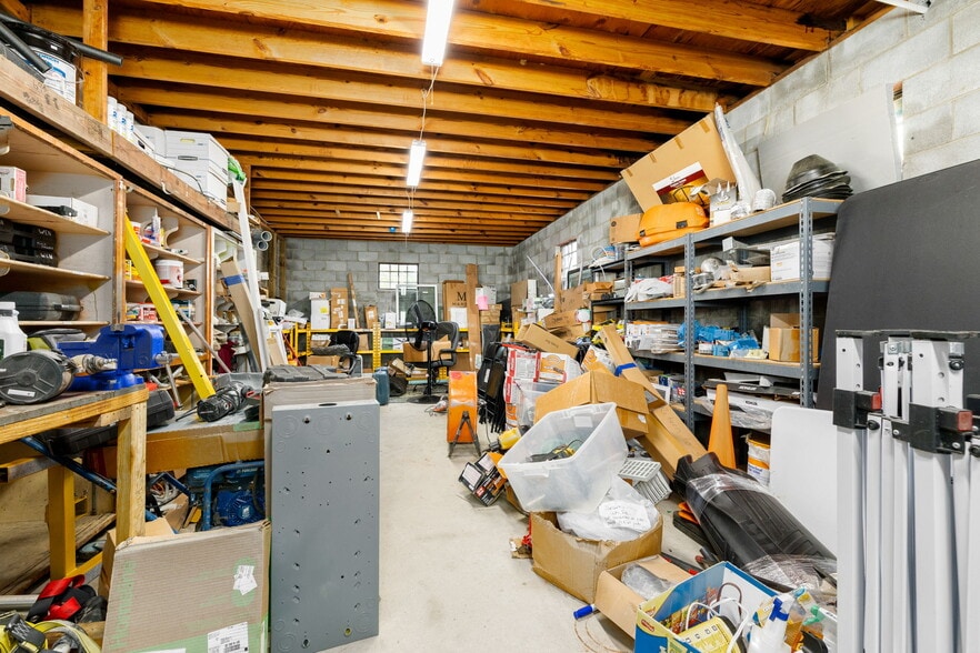 More Photos Of 728 N Main St, Emporia Auto Repair For Sale