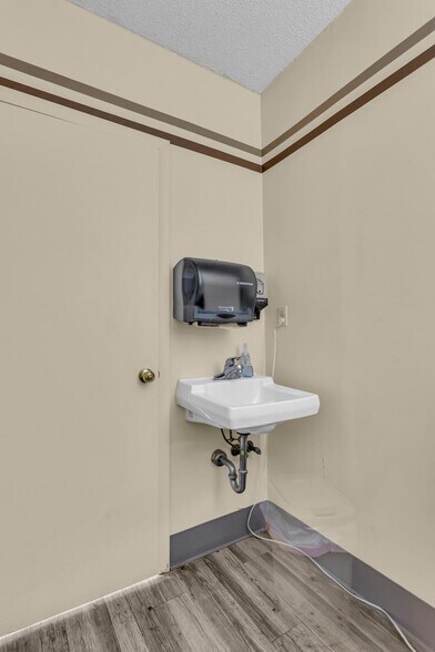 More Photos Of 7394 Moscow Rd, Horton General Retail For Sale