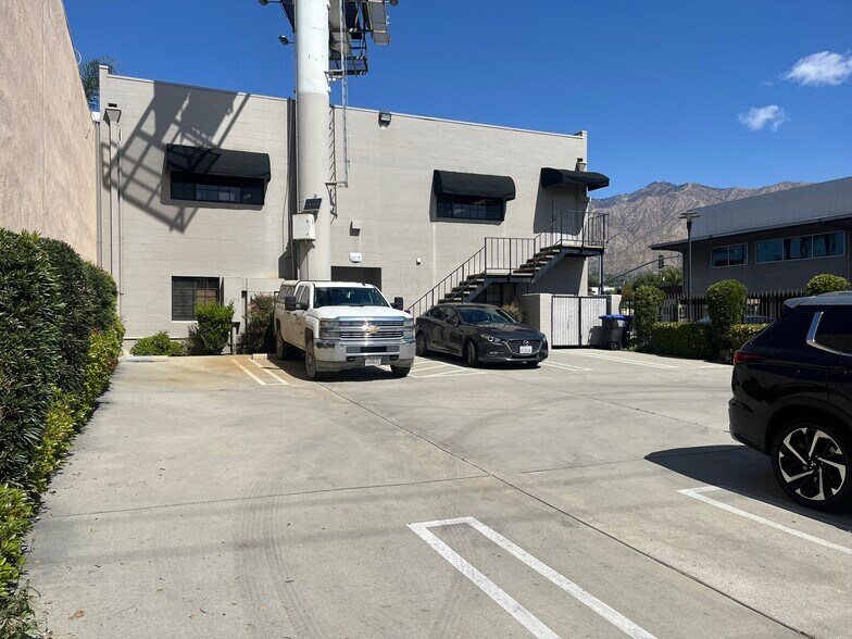 More Photos Of 3814 Colorado Blvd, Pasadena Loft Creative Space For Lease