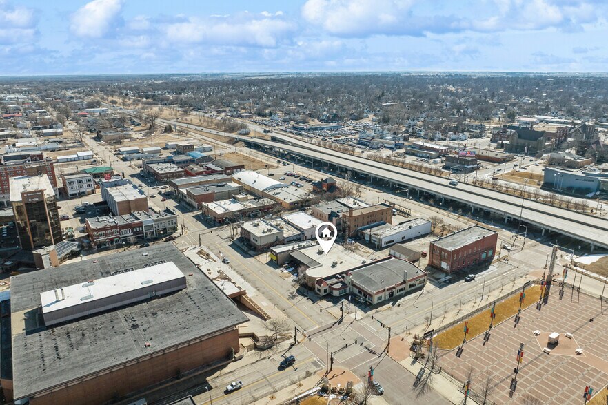 More Photos Of 512 Jefferson Street, Waterloo Office Residential For Sale