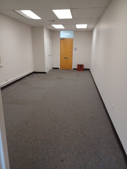 More Photos Of 11655 Queens Blvd, Forest Hills Office For Lease